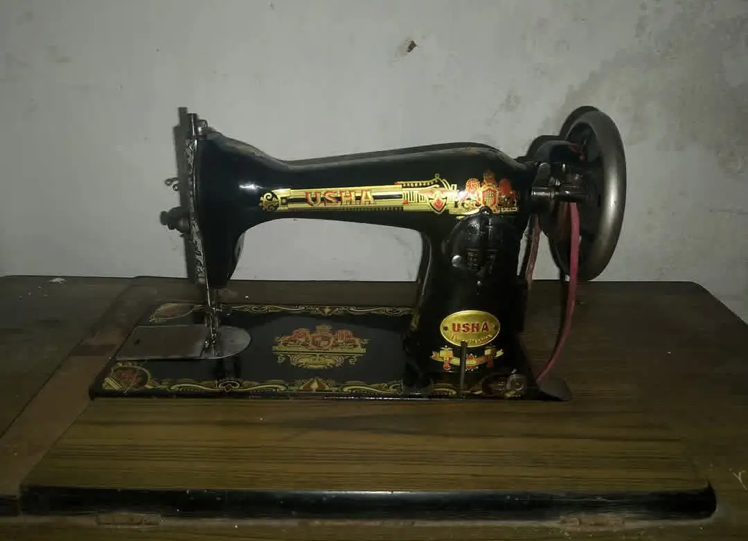Usha Tailor Super DLX